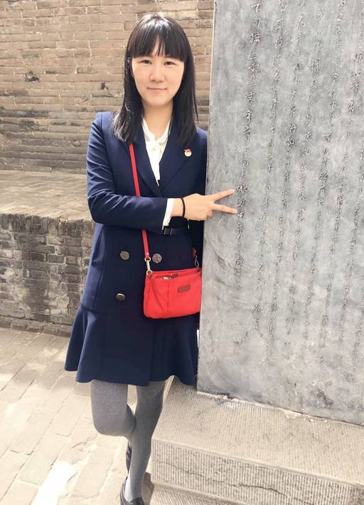 G:\心语\环境经济学院\“征文活动”环境经济学院\“征文活动”环境经济学院\董岚\董岚生活照.jpg