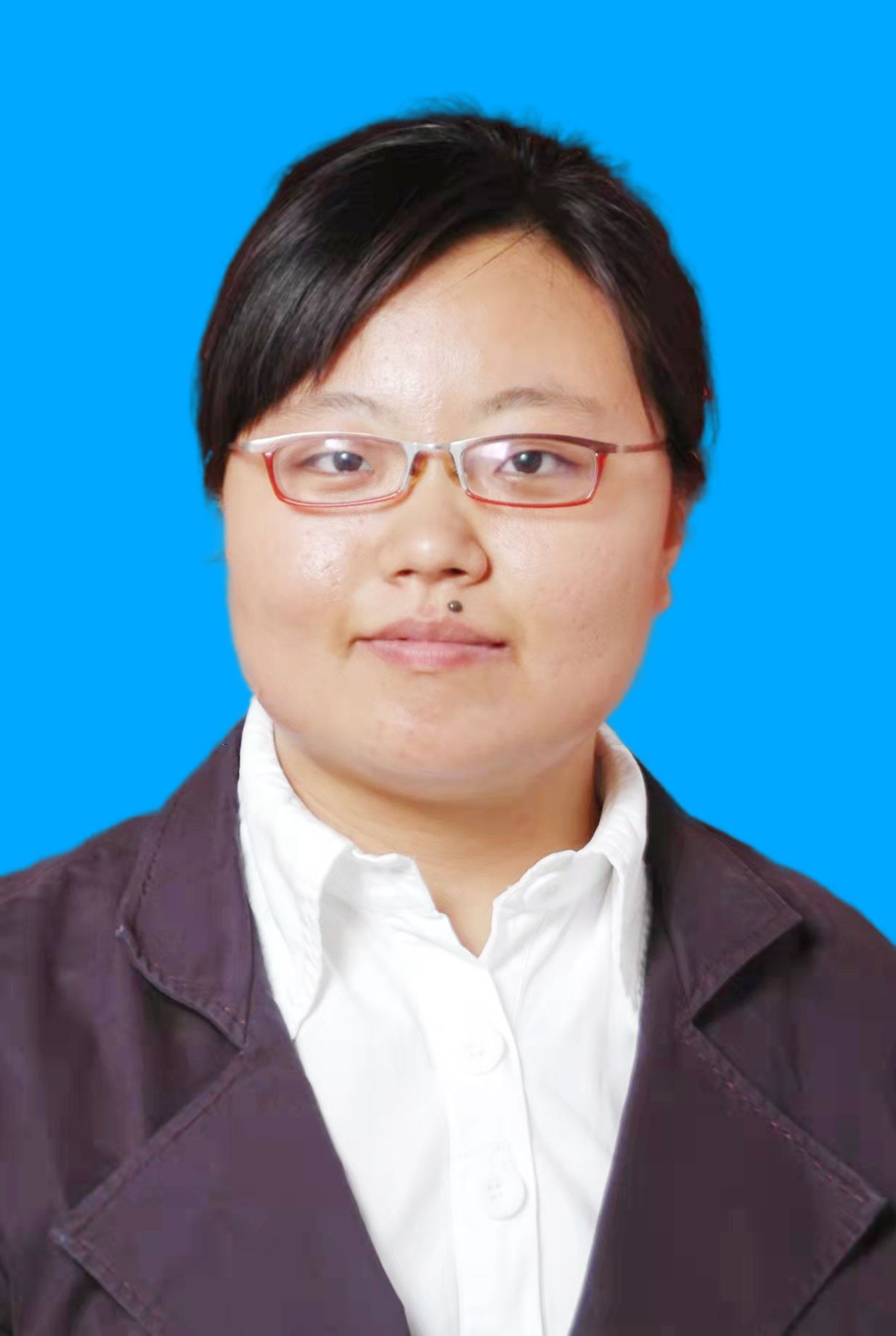 体育学院李楠-照片.jpg